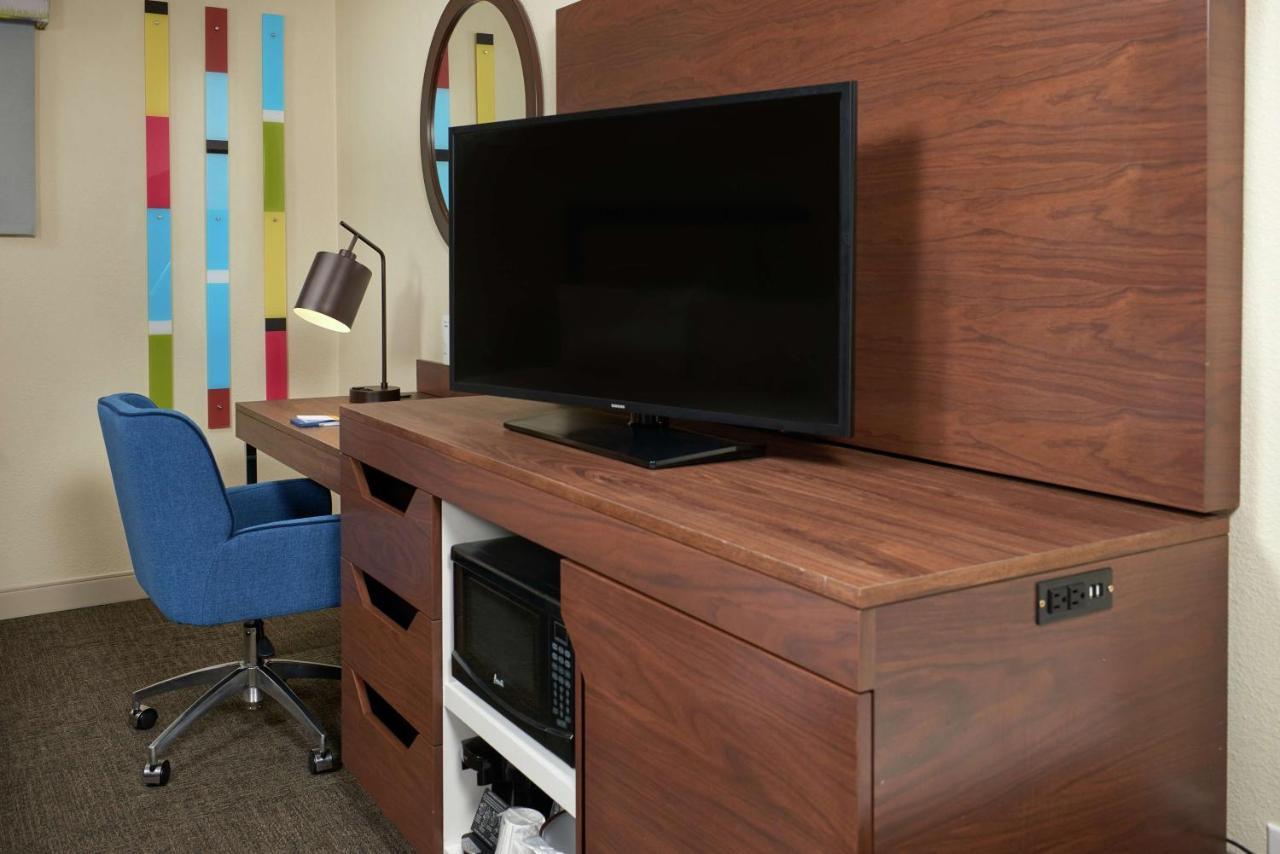 Hampton Inn & Suites Phoenix-Surprise Esterno foto